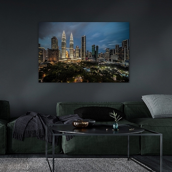De Kuala Lumpur Skyline in de avond