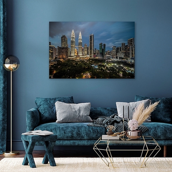 De Kuala Lumpur Skyline in de avond